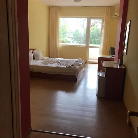 Arkadia 2* Πριμόρσκο